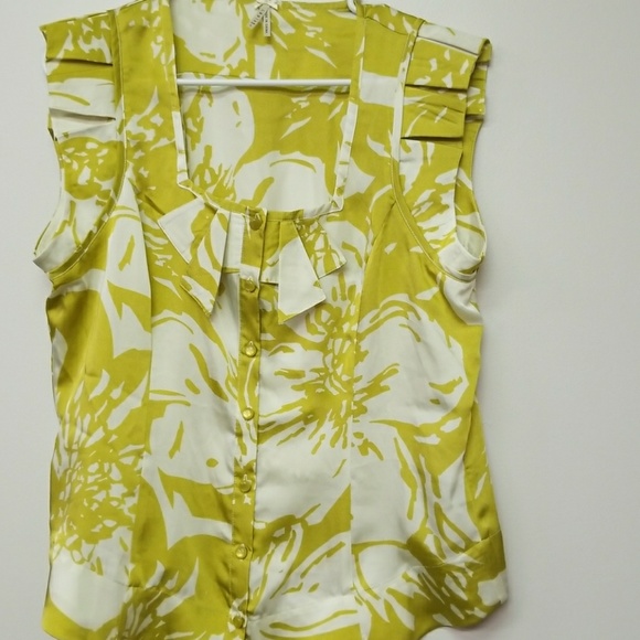 Lapis Tops - Nice sleeveless shirt